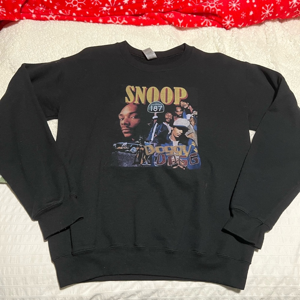 Snoop dog crewneck small